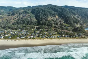 Two Capes Lookout - Image 5