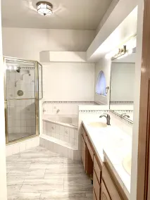 Bright and Spacious Home in a NE Heights Gated Community - Image 2