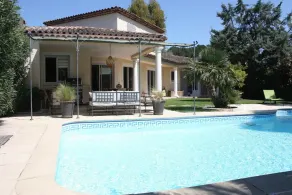 \"Orcivale\" – Luxury Villa Apartment in Mougins – Spacious Pool and Air Conditioning - Image 2