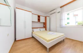 Schönes Haus in Vinisce - Image 5