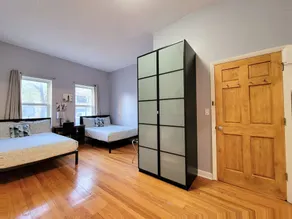 23rd St - Modern 2 Bedroom with Parking - near McCormick Place, Chinatown - Image 5