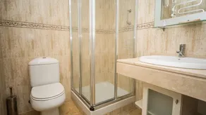 Duquesa Suites 303 - Image 4