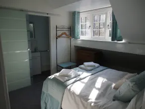 Luxury 5 bedroom (sleeps 8), 1875 stone cottage, Fully refurbished with Hot Tub - Image 5