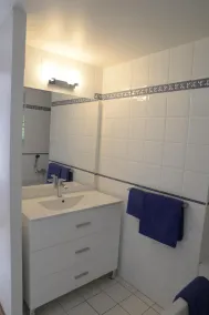 En lade i meget fredelige omgivelser med opvarmet pool og fantastisk udsigt - Image 2