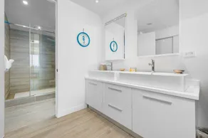 It's 5 O'clock Somewhere, Penthouse PH3-5 3Bdrm - Image 3