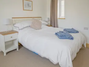 Riverbank Cottage - Image 5