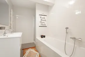 Modern apartment with a view of the Scheveningen harbor - Image 2