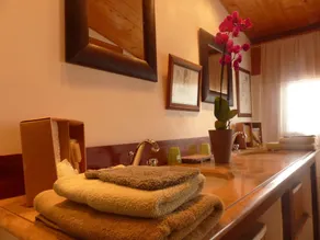 Le gite des Roy, a large house with air conditioning and private heated pool - Image 3