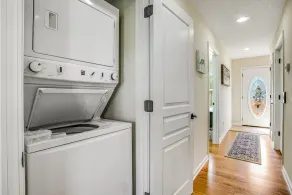 Beautiful 3-level home steps from the beach w/WiFi, washer/dryer, & central AC - Image 2