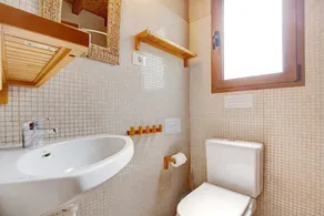 Vacation Home 'Yukalele 2' with Mountain View, Private Terrace and Wi-Fi - Image 2
