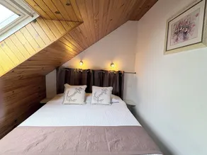 COTTAGE IN THE HEART OF A WOODED GARDEN WITH SWIMMING POOL ACCESSIBLE TO ALL OUR GUESTS - Image 5