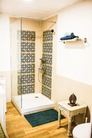 Apartamento con Patio Privado Junto al mar - Image 2