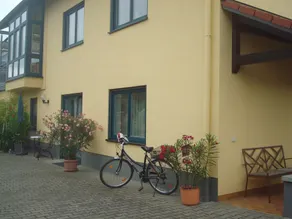 Cozy vacation apartment (70sqm) with large garden - Image 3