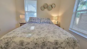 🌟 Modern House Minutes from Downtown Gainesville, UF, VA & More! 🏡✨ - Image 4