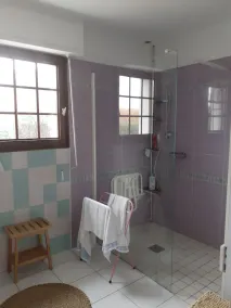Family home with large garden 5 minutes from the ocean. - Image 3