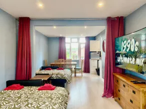 Inmaculado apartamento de alta especificación, capacidad para 5 personas. Wifi de alta velocidad gratuito, parking gratuito. - Image 5