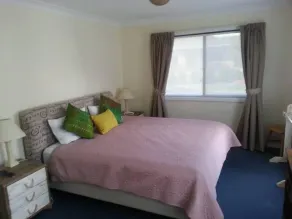 NARRAWALLEE HOLIDAY HOUSE - Image 2