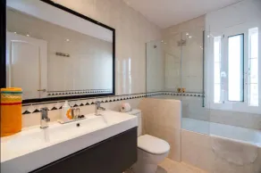 House / Villa - Barcelona - Image 3