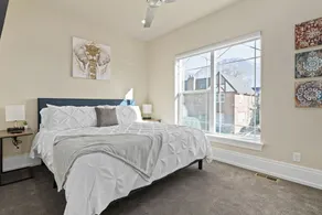 Work Here!! King Bed, 400+ Mbps WiFi, BYU - Image 5