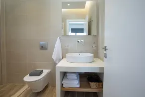 Aquamarina Villas - Image 2