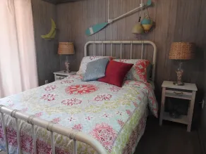 Modern Vacation Home With A/C & Screened In Room. Close To National Park Beach - Image 5