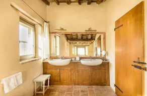 Villa Ada is a 5-star Luxury Holiday Villa Available for Weekly Rentals on the Border of Tuscany and Umbria That has Received top Rated Guests Reviews - Image 4