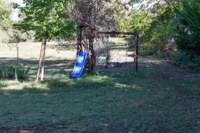 Detached villa with private pool 20 kms from Todi & Spoleto. Quiet area - Image 2