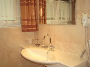 Apartamentos Agnes - Apartamento confort SERLES - Image 4