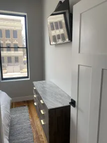 Modern Apartment located on the Square in Ord - Image 3
