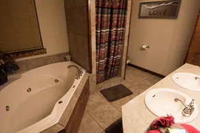 Gør Bear Creek Lodge dit første valg !! Vi garanterer du vil elske det !! - Image 3