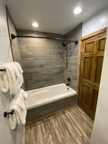 Fall Trailside Hotel 102: Sleeps 2, 1BR 1BA Grill Laurel Highlands - Image 3