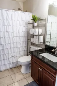 Beautiful 3 BR Home|Saltwater Pool|Fenced Yard|8 Min to Weeki Wachee River - Image 3