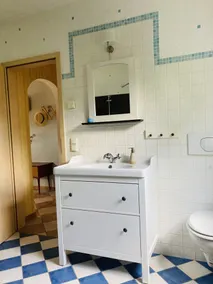 Ferienhaus am Wasser im Grünen - Image 4