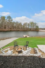 Lake Murray Cottage Private Dock and Ramp - Image 5