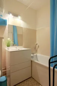 Studio-cabine, accès direct port et plage, les pieds dans l'eau - Image 2