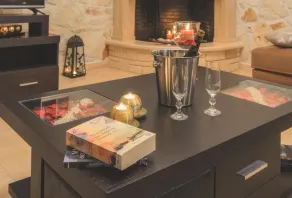 Impeccable 3-bed Villa in Anafonitria - Image 3