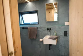 Nachhaltig Übernachten im Green Tiny House Pioneer am Salemer See - Image 3