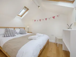 Torrings Barn, AVETON GIFFORD - Image 3