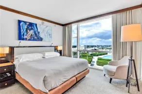 2BR Opulence at Carillon Hotel - Image 5