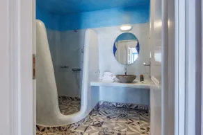 Villa - Sleeps 5 - Private Heated Pool-Parking - Image 3