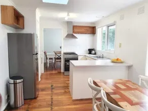 New listing!!! Newly Renovated - Gum Tree Retreat - Image 4
