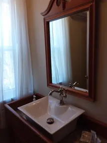 Chestnut Lane Bed & Breakfast - The Sand Room - Image 2