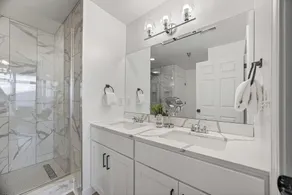 Freshly Remodeled @ The Towers at Parkview Bay! Hot Tub, Indoor & Outdoor Pools - Image 2