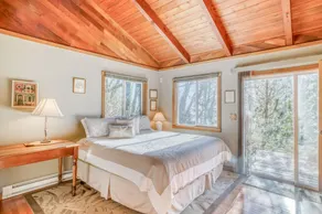 Secluded Nature-lover’s Delight Above Manzanita Has King Suite - Image 5