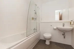 Offrir un style de vie urbain élégant sur la côte dynamique - Image 3