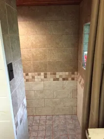 Privat hytte på 60 hektar med dam og vandløb - Image 4