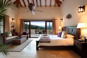 FREE €650 Daily Lux Pack - 7-Bed, Heated Pool - Image 5
