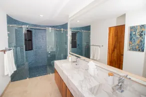 On The Beach, Spectacular, Elegant, & Luxurious Condo! - Image 2