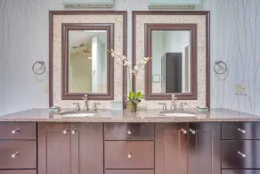 Superbe maison de 6K SF, pour 12 personnes avec 4 personnes. 5 salles de bains, grande chambre, piscine et fêtes - Image 4