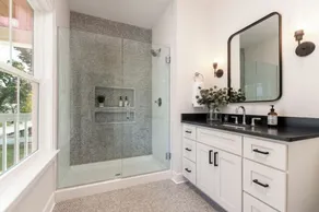 Bright stylish home minutes to downtown! New build with HUGE pool/hot tub combo! - Image 4